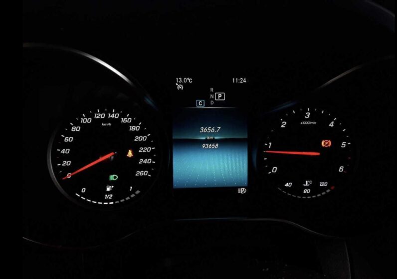 
								Mercedes-Benz GLC 200 full									
