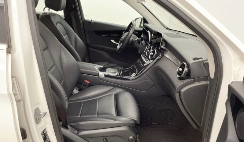 
								Mercedes-Benz GLC 200 full									