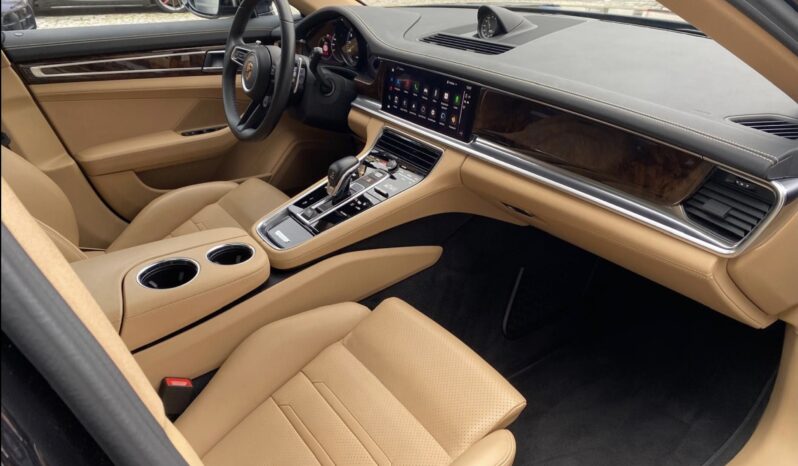 
								Porsche Panamera full									