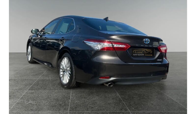 
								Toyota Camry 2.5 Executive + LED + NAVI + SHZ + LED + RFK full									
