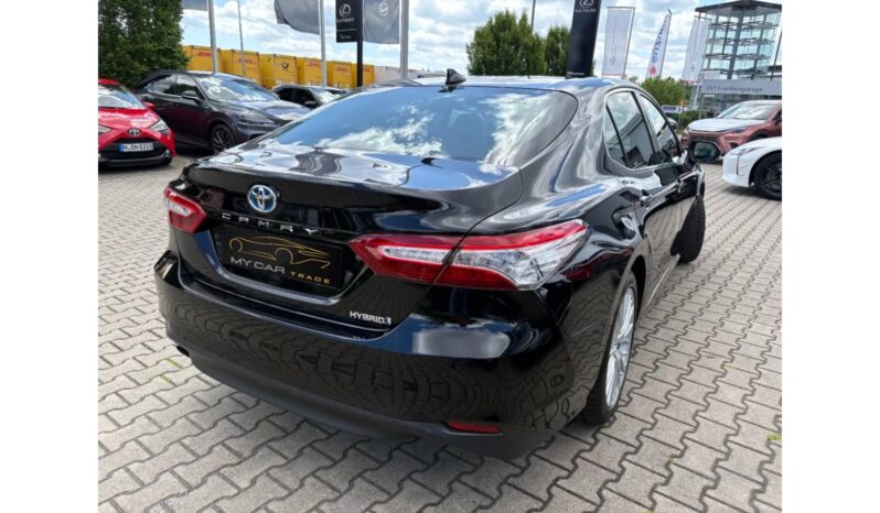 
								Toyota Camry 2.5 Executive + LED + NAVI + SHZ + LED + RFK full									