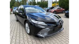 Toyota Camry 2.5 Executive + LED + NAVI + SHZ + LED + RFK
