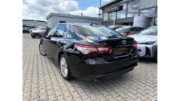 Toyota Camry 2.5 Executive + LED + NAVI + SHZ + LED + RFK