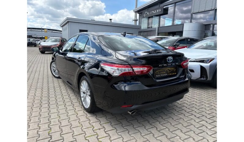 
								Toyota Camry 2.5 Executive + LED + NAVI + SHZ + LED + RFK full									