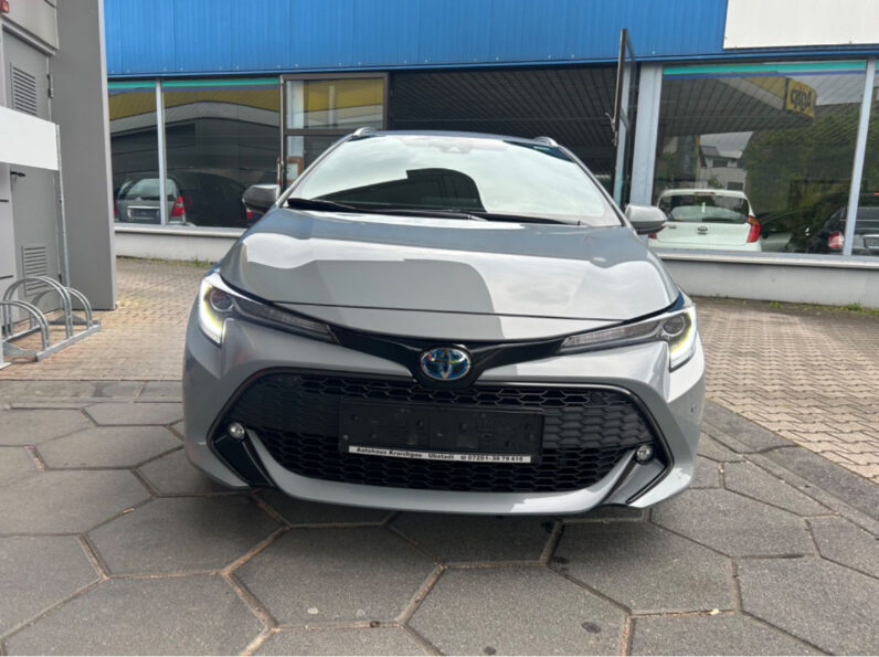 
								Toyota Corolla Touring Sports Hybrid Team D 2.0 Bi-Led full									