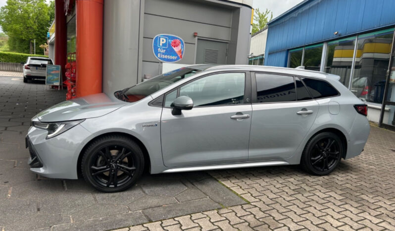
								Toyota Corolla Touring Sports Hybrid Team D 2.0 Bi-Led full									