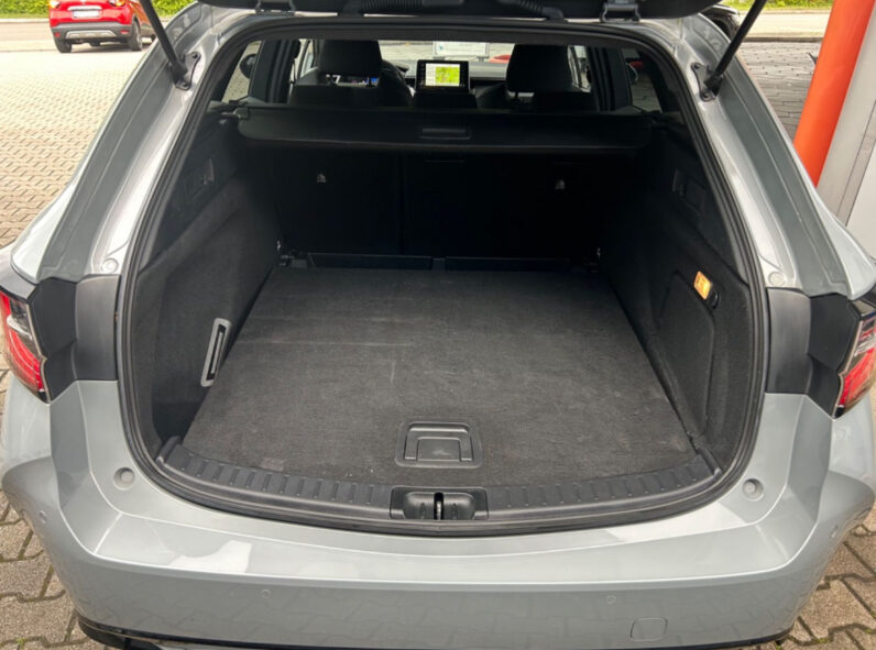
								Toyota Corolla Touring Sports Hybrid Team D 2.0 Bi-Led full									