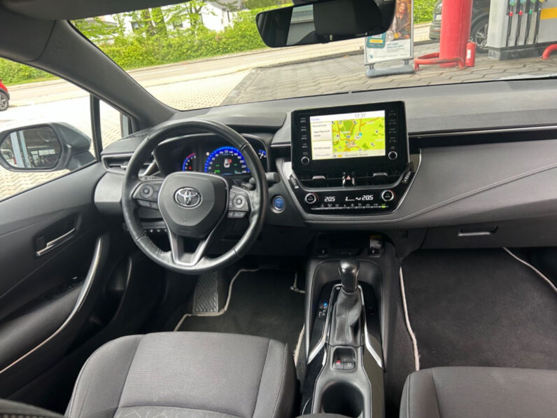 
								Toyota Corolla Touring Sports Hybrid Team D 2.0 Bi-Led full									