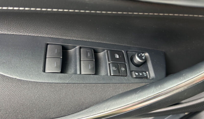 
								Toyota Corolla Touring Sports Hybrid Team D 2.0 Bi-Led full									