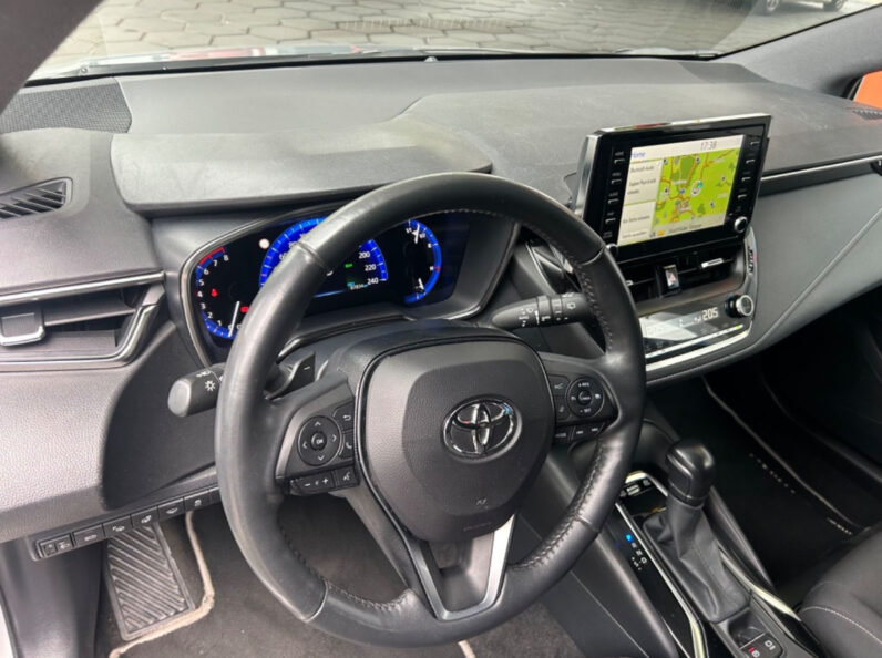 
								Toyota Corolla Touring Sports Hybrid Team D 2.0 Bi-Led full									