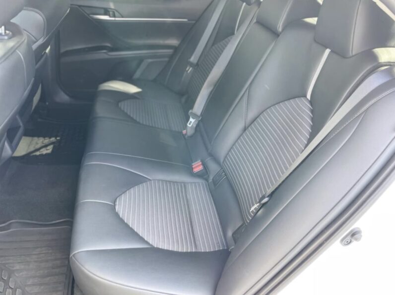 
								Toyota Camry i,SE/ACC/AUTOMAT/ full									