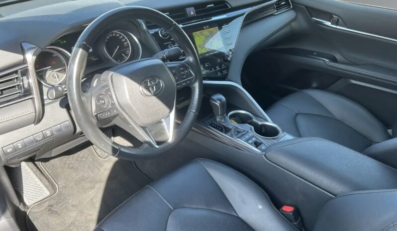 
								Toyota Camry 2.5 Executive + LED + NAVI + SHZ + LED + RFK full									