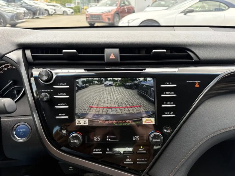 
								Toyota Camry 2.5 Executive + LED + NAVI + SHZ + LED + RFK full									