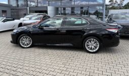 Toyota Camry 2.5 Executive + LED + NAVI + SHZ + LED + RFK