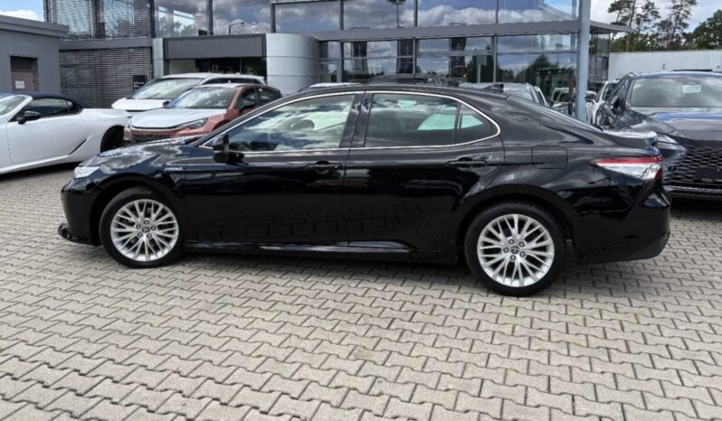 
								Toyota Camry 2.5 Executive + LED + NAVI + SHZ + LED + RFK full									