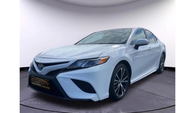 
								Toyota Camry i,SE/ACC/AUTOMAT/ full									