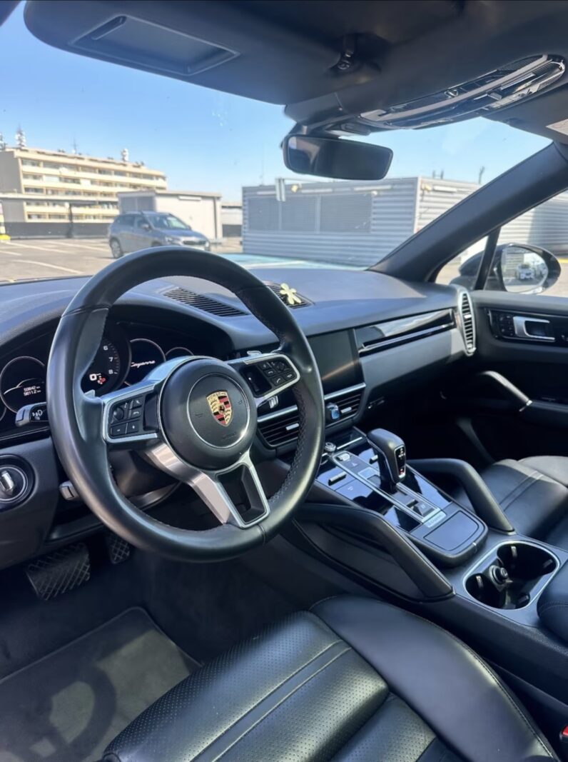 
								Porsche Cayenne 3.0 V6 Tiptronic full									