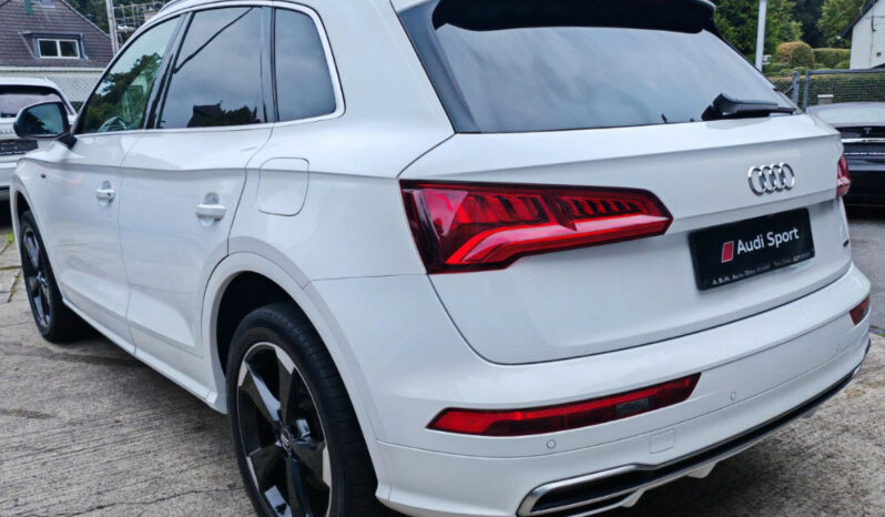 
								Audi Q5   50TFSIe Quattro full									