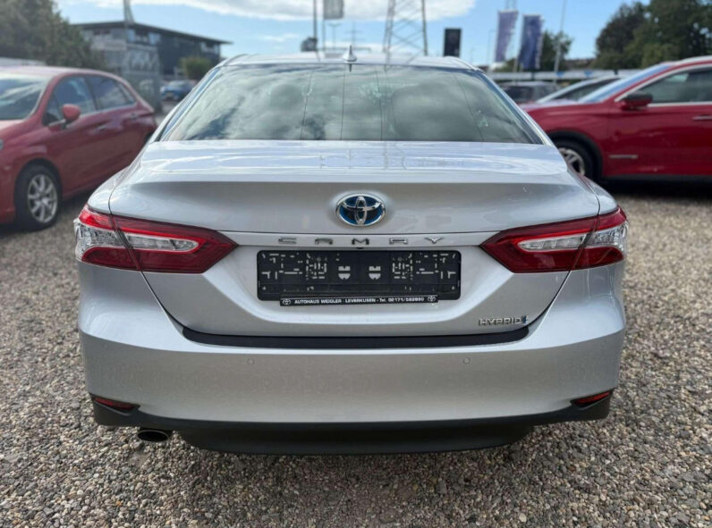 
								Toyota Camry Hybrid Executive full									