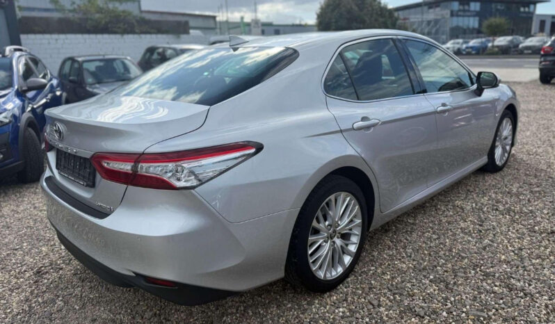 
								Toyota Camry Hybrid Executive full									
