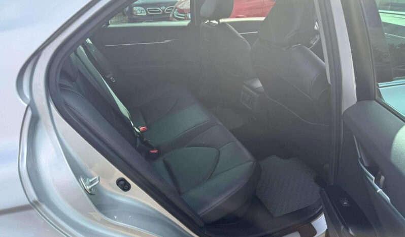 
								Toyota Camry Hybrid Executive full									