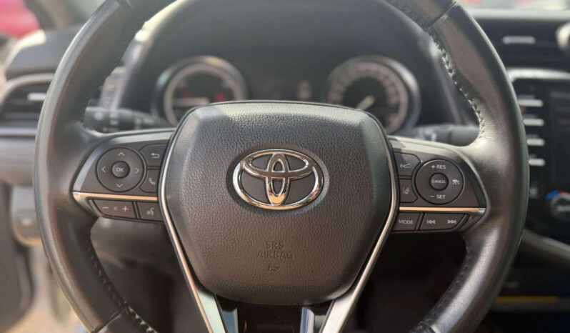 
								Toyota Camry Hybrid Executive full									