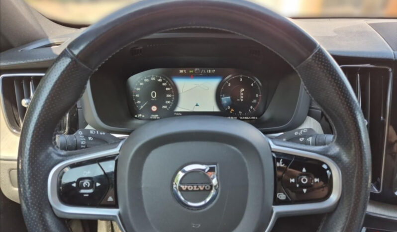 
								Volvo XC 60 D5 AWD full									