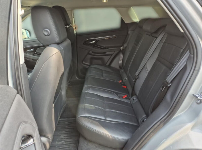
								Land Rover Range Evoque SE 4wd full									