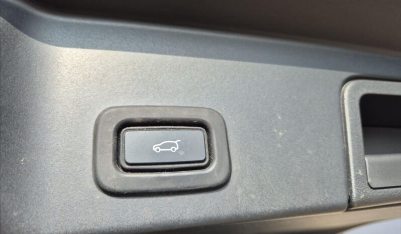 
								Land Rover Range Evoque SE 4wd full									